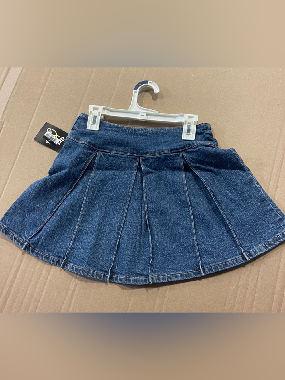 Art Class Girl's Medium Indigo Pleated Denim Skirt
